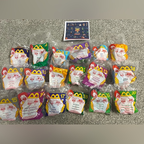 1999 Toy Story 2 - set of 18 McDonalds Toys with movie bucket - Picture 3 of 8